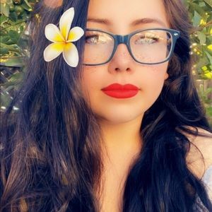 Meet your Posher, Marcella